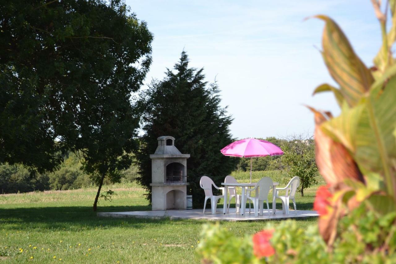 Domaine Las Brugues Saint-Papoul Exterior photo